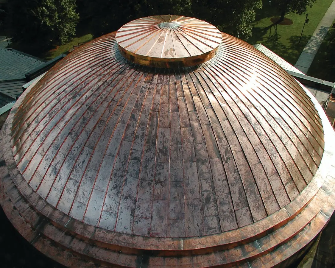 Craftsman Roofing crew installing a new roof in Saint Vladimirs