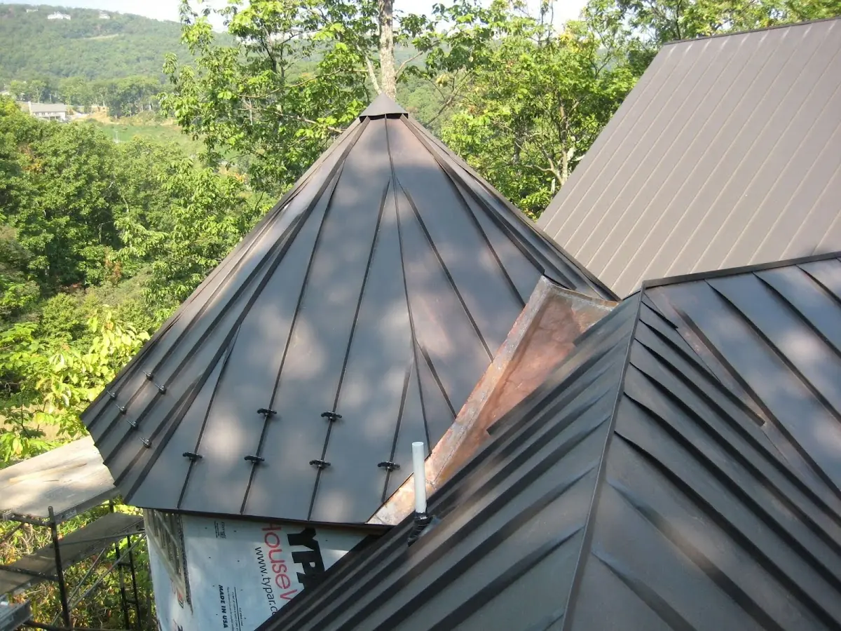 Professional Roof Tarp Installation by Craftsman Roofing in Saint Vladimirs